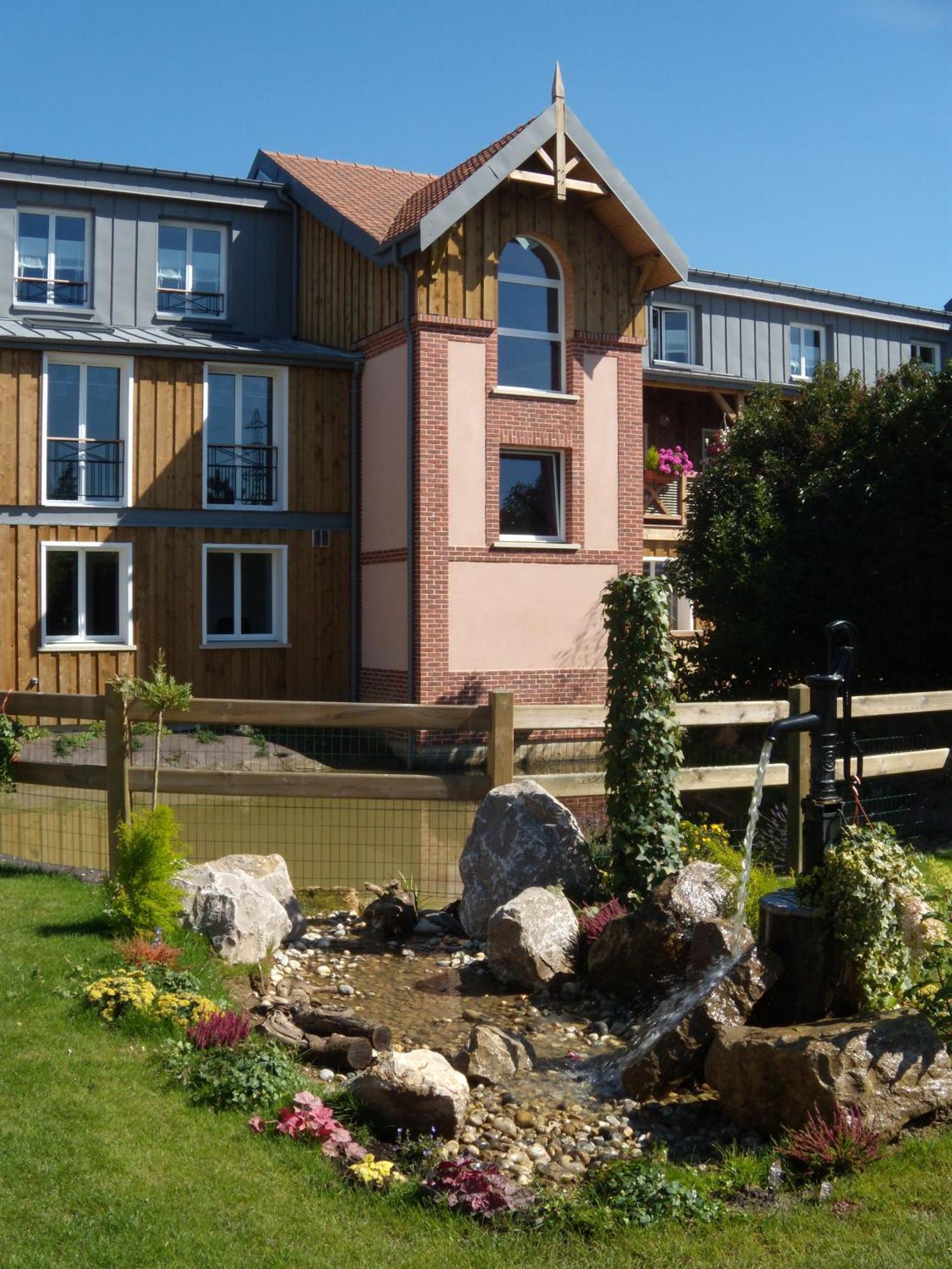 Clos De La Vaupaliere - Rouen Buitenkant foto